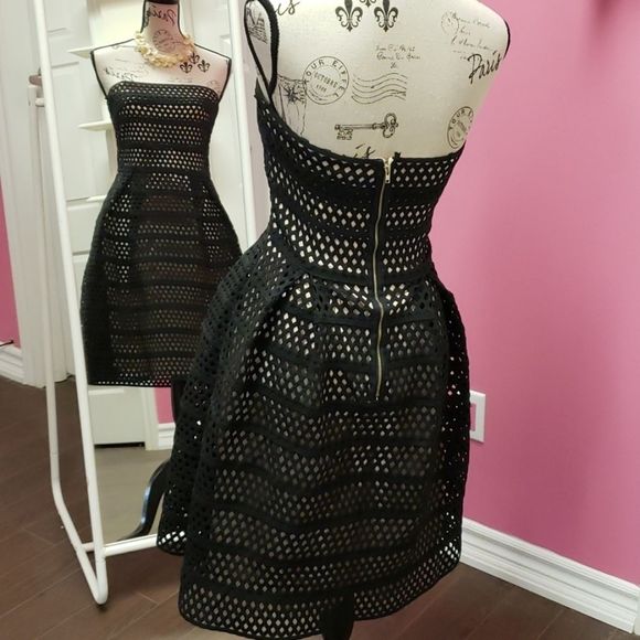 NWOT 💕💕Mystic Black Stretch Lace Dress Size M - Picture 5 of 14